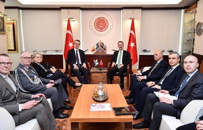 TürkiyeveFinlandiyaarasındaSavunmaSanayiiİşBirliğiMutabakatMuhtırasıİmzalandı